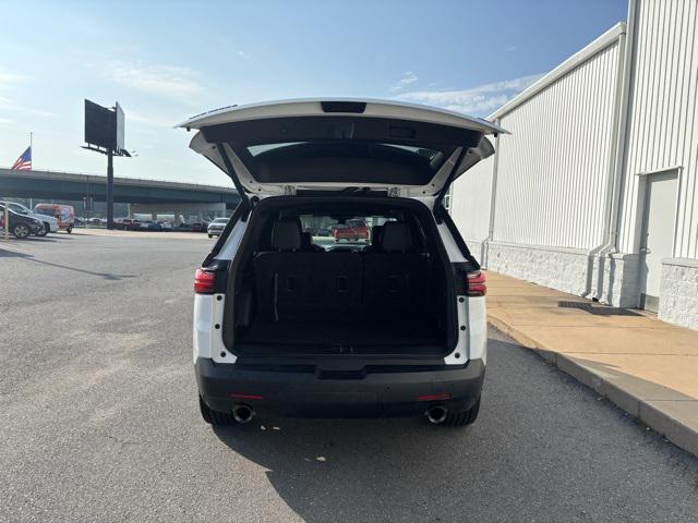 used 2022 Chevrolet Traverse car, priced at $26,589