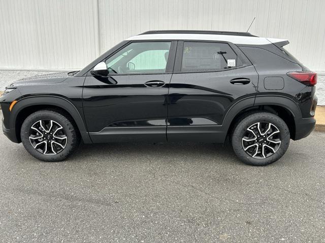 new 2025 Chevrolet TrailBlazer car, priced at $29,926