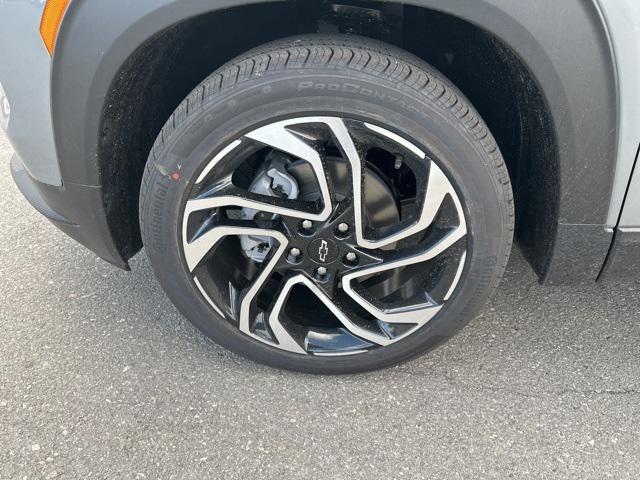 new 2025 Chevrolet TrailBlazer car, priced at $28,068