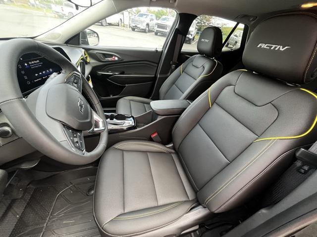 new 2025 Chevrolet Trax car