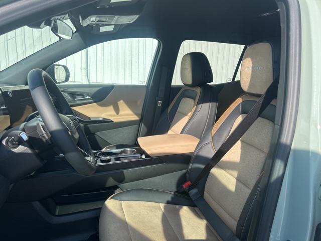 new 2026 Chevrolet Equinox car, priced at $35,329