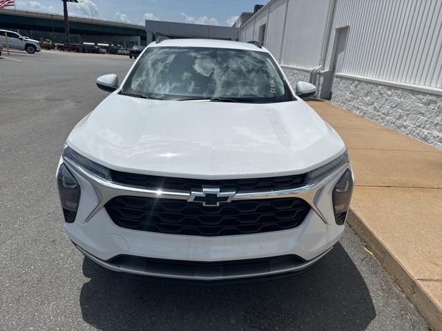 new 2025 Chevrolet Trax car, priced at $25,284