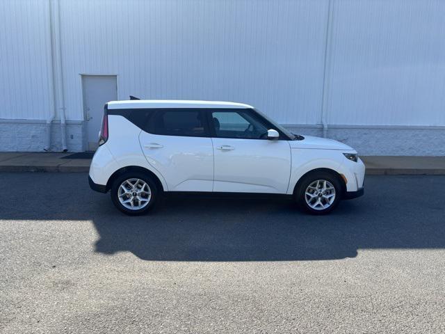 used 2025 Kia Soul car, priced at $18,967