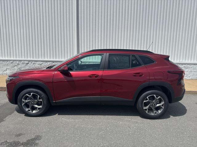 new 2025 Chevrolet Trax car, priced at $25,525
