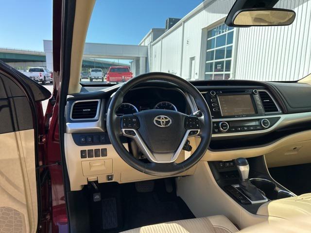 used 2017 Toyota Highlander car, priced at $19,745