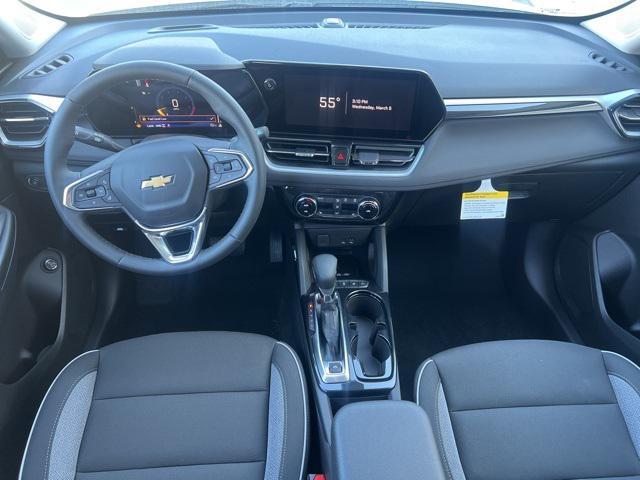 new 2025 Chevrolet TrailBlazer car, priced at $28,125