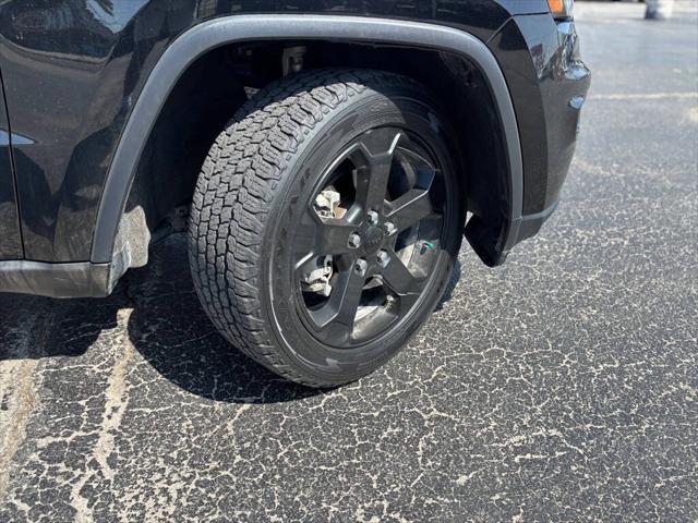 used 2018 Jeep Grand Cherokee car, priced at $16,998