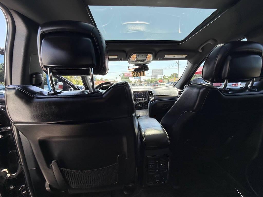 used 2015 Jeep Grand Cherokee car, priced at $16,998