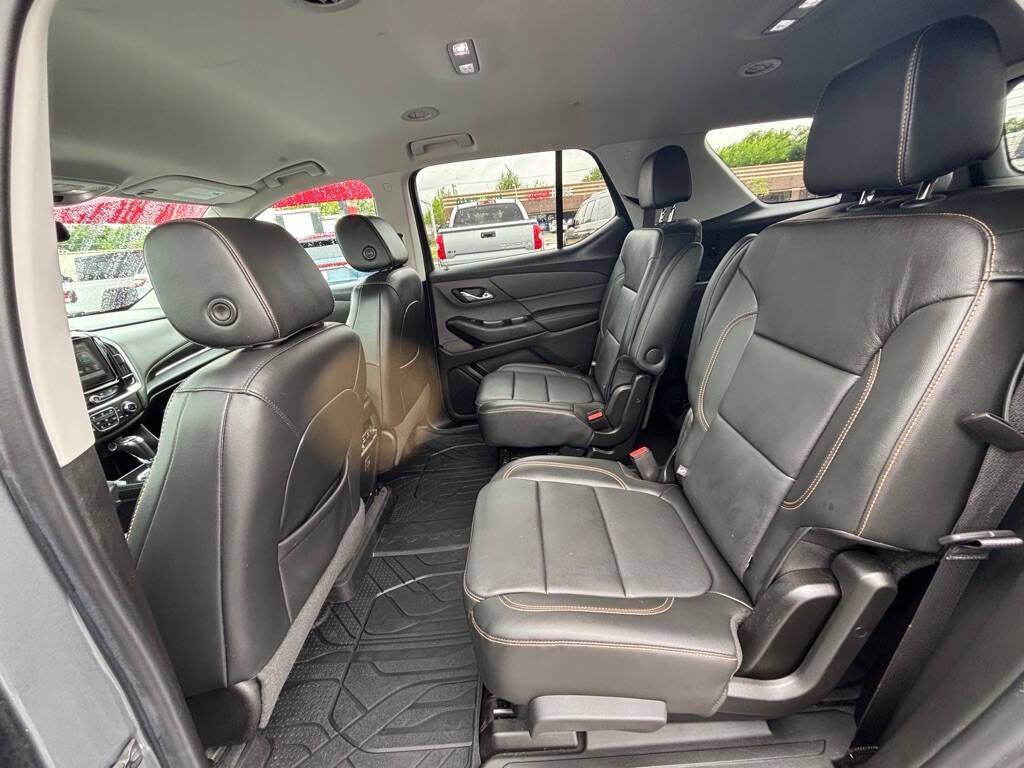 used 2019 Chevrolet Traverse car, priced at $17,998