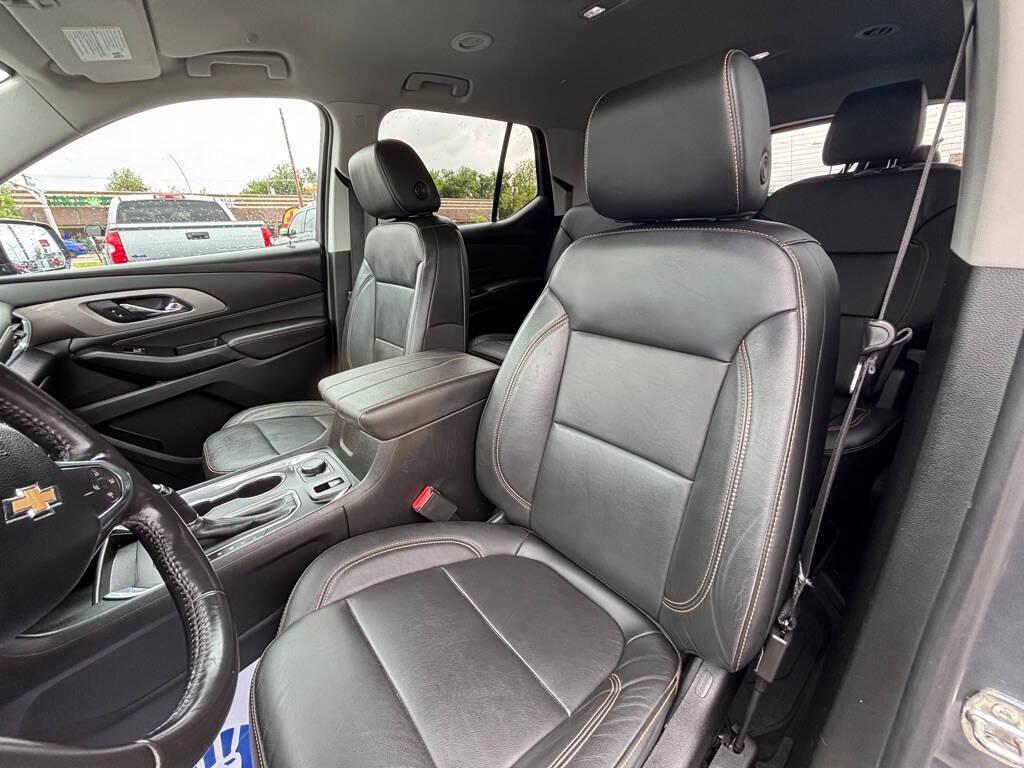 used 2019 Chevrolet Traverse car, priced at $17,998