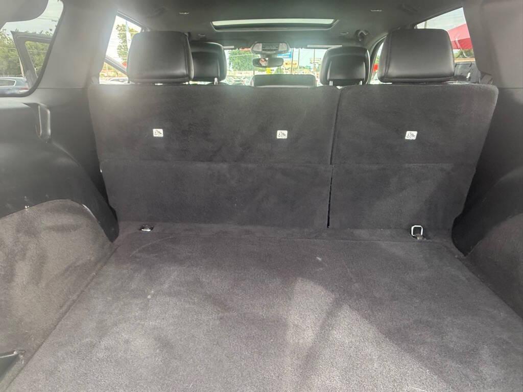 used 2019 Jeep Grand Cherokee car, priced at $16,988