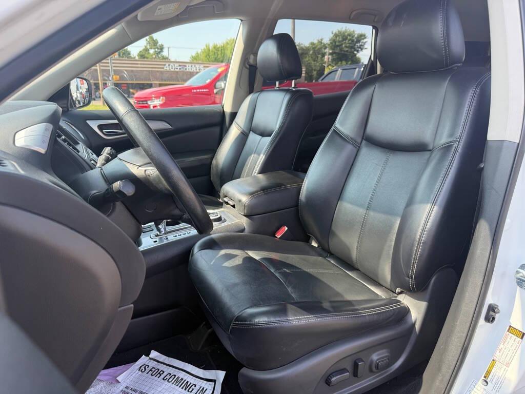 used 2020 Nissan Pathfinder car, priced at $17,988