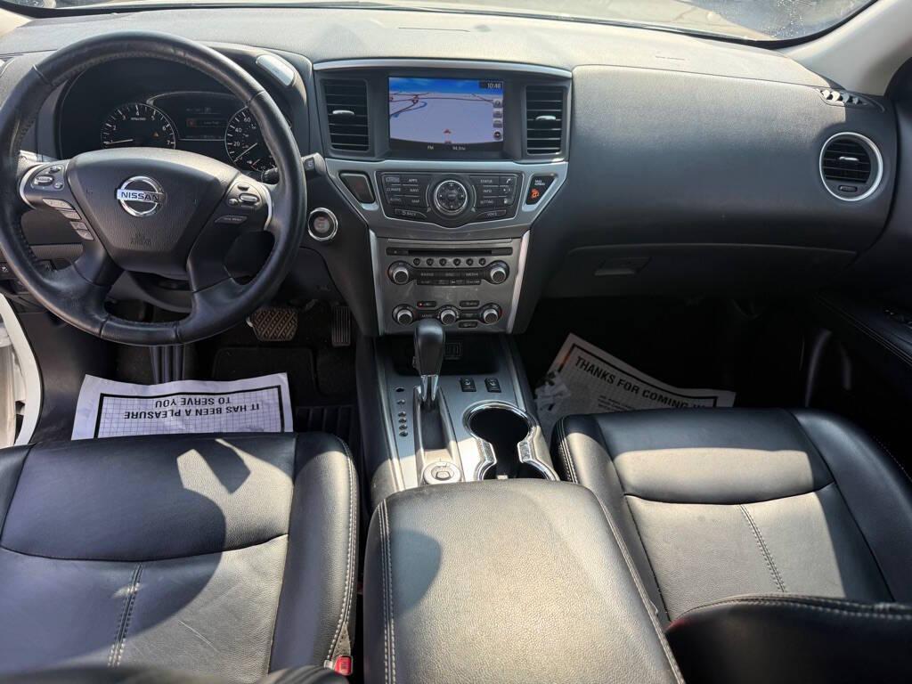 used 2020 Nissan Pathfinder car, priced at $17,988