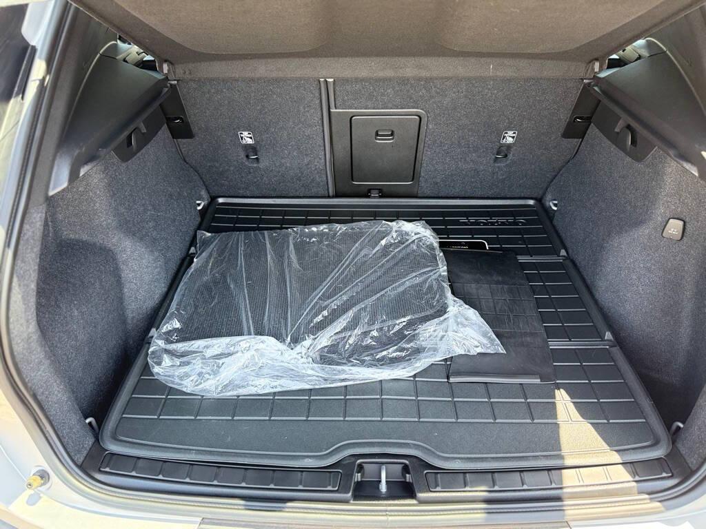 used 2023 Volvo XC40 car, priced at $27,998