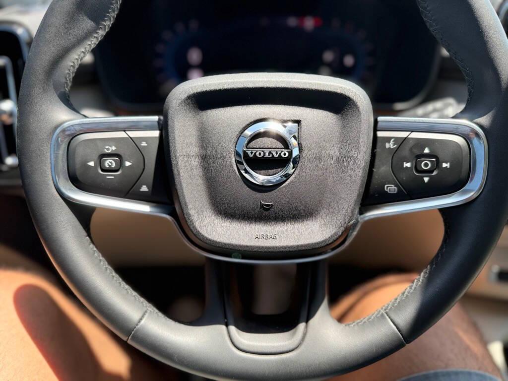 used 2023 Volvo XC40 car, priced at $27,998