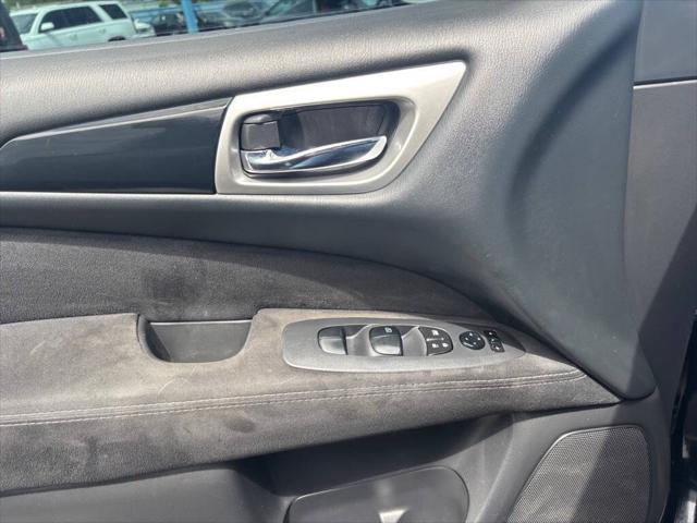 used 2014 Nissan Pathfinder car, priced at $5,998