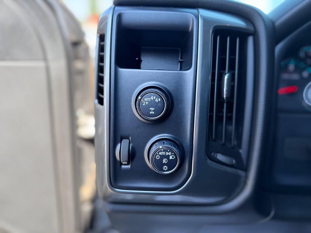 used 2018 Chevrolet Silverado 1500 car, priced at $28,998