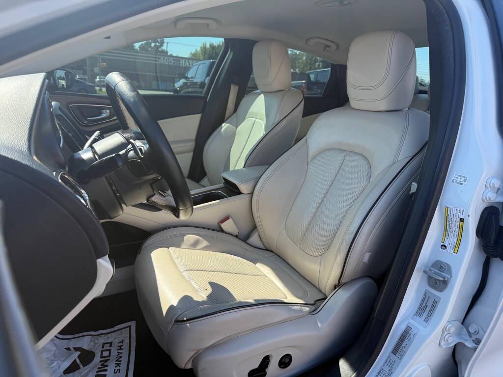 used 2015 Chrysler 200 car, priced at $4,998