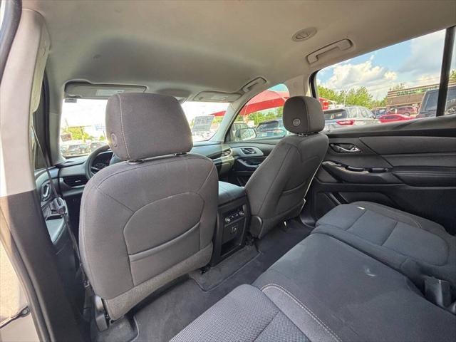 used 2020 Chevrolet Traverse car, priced at $13,998
