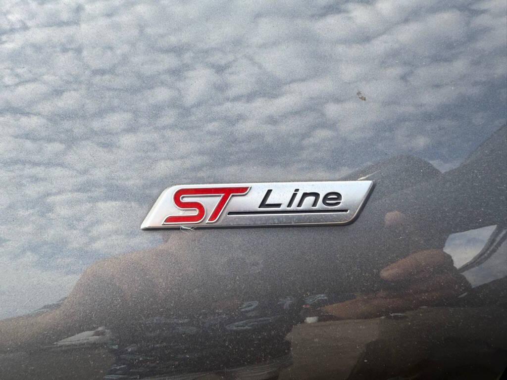 used 2023 Ford Explorer car, priced at $31,988