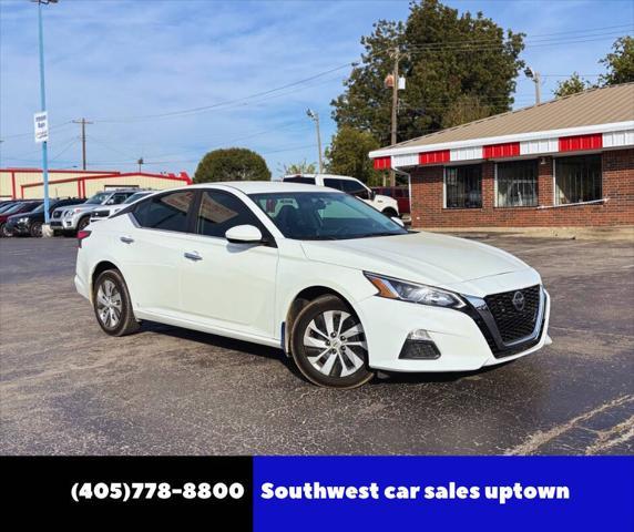 used 2016 Nissan Maxima car, priced at $17,988