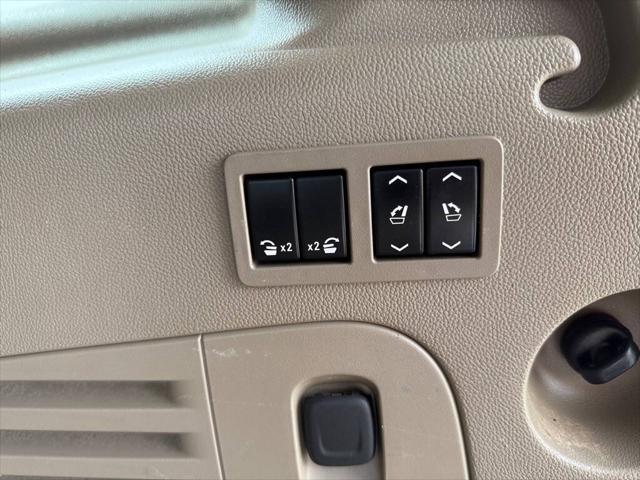 used 2016 Chevrolet Suburban car, priced at $20,988