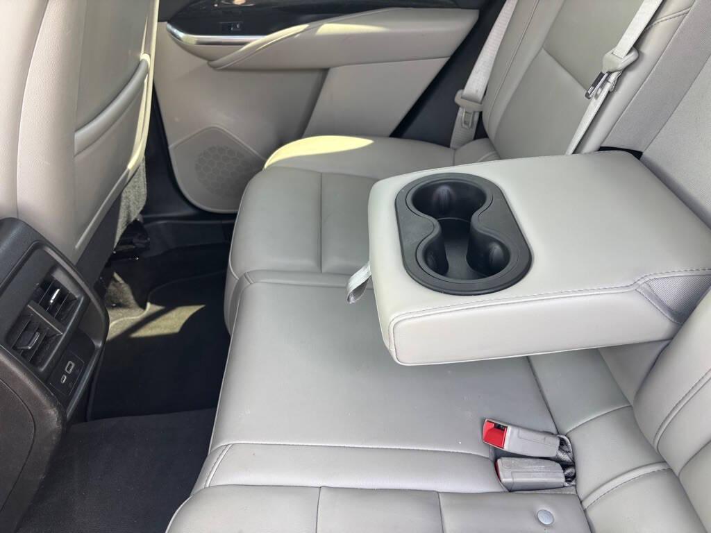 used 2022 Cadillac XT4 car, priced at $19,998