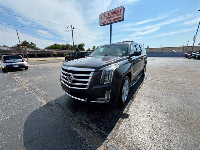 used 2015 Cadillac Escalade ESV car, priced at $16,998