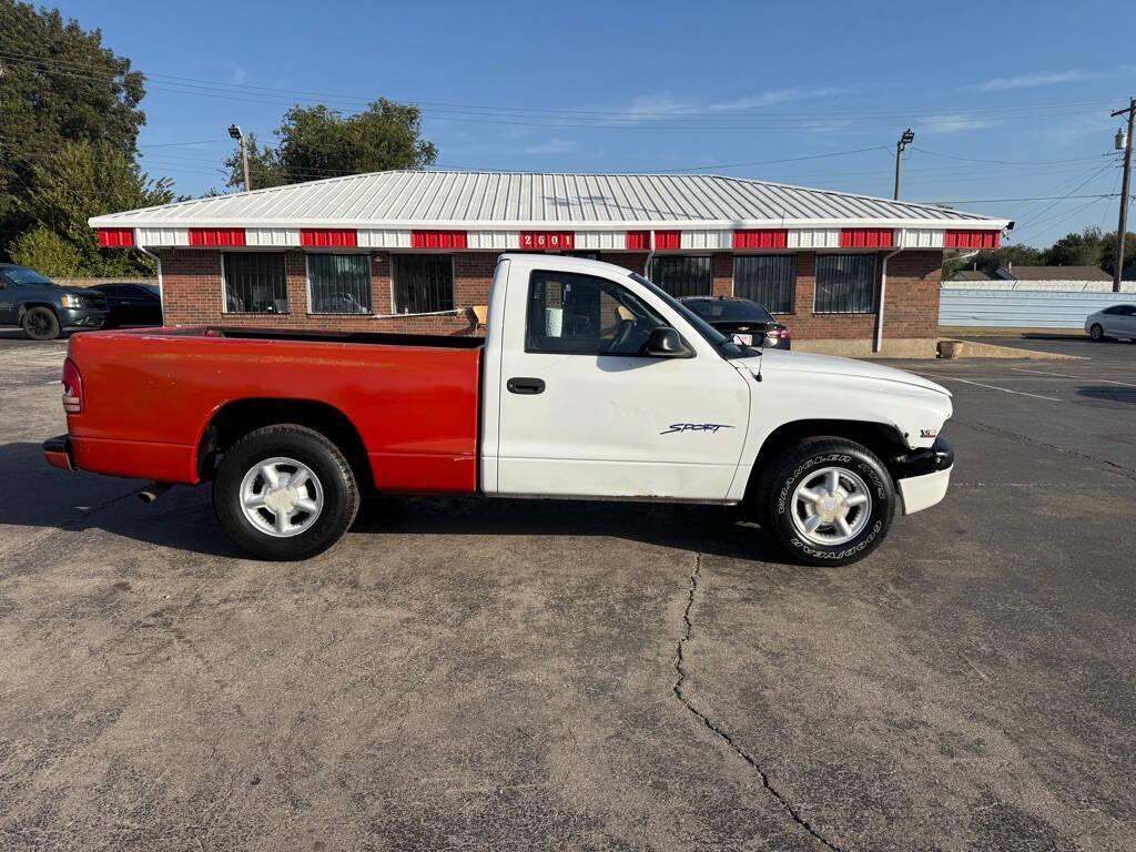 used 2000 Dodge Dakota car, priced at $2,995