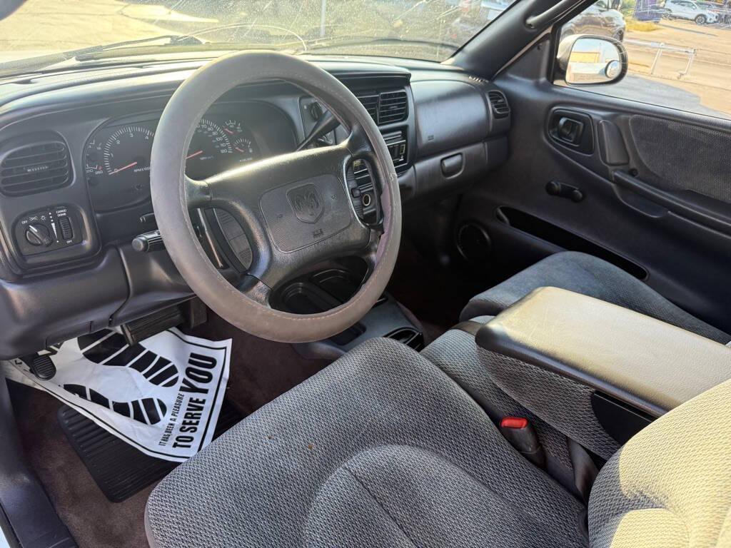 used 2000 Dodge Dakota car, priced at $2,995