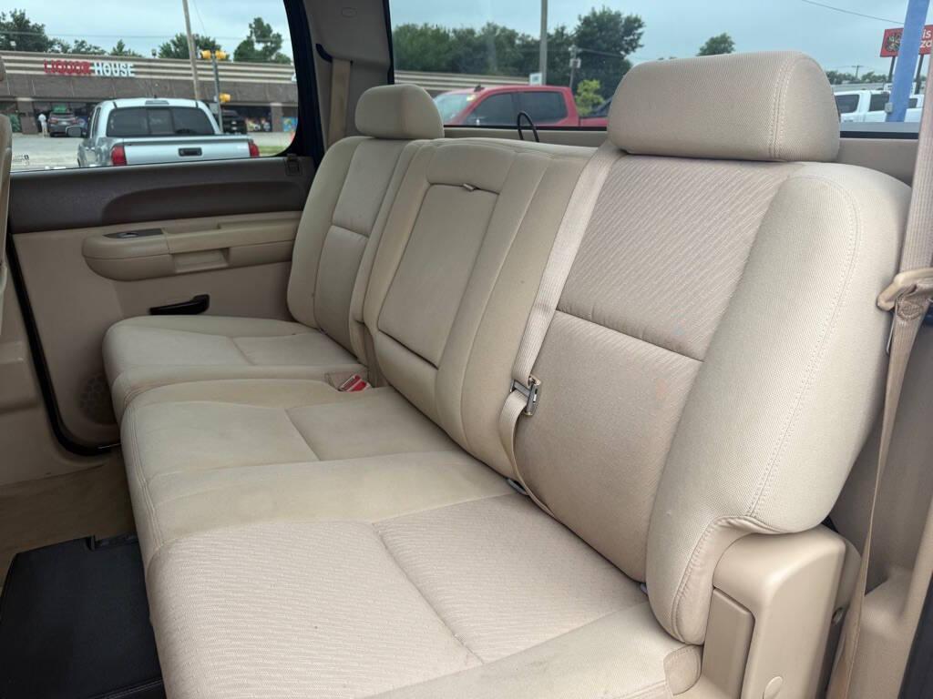 used 2013 Chevrolet Silverado 1500 car, priced at $11,998