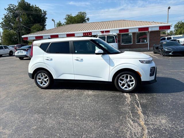 used 2022 Kia Soul car, priced at $16,998