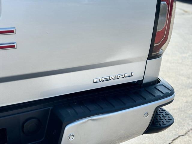 used 2018 GMC Sierra 1500 car, priced at $33,998