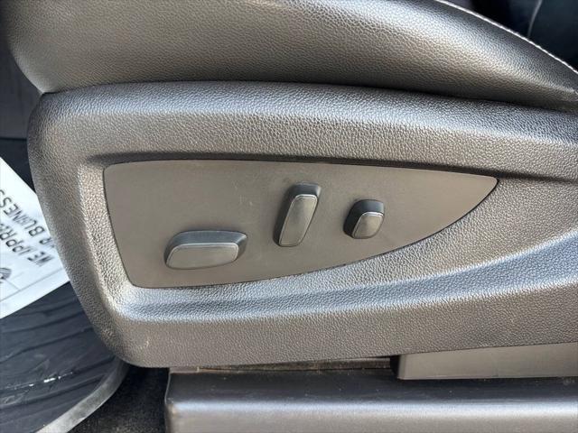 used 2017 GMC Yukon car, priced at $18,998