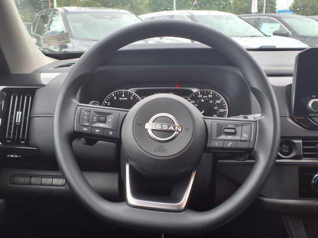 new 2025 Nissan Pathfinder car, priced at $36,221