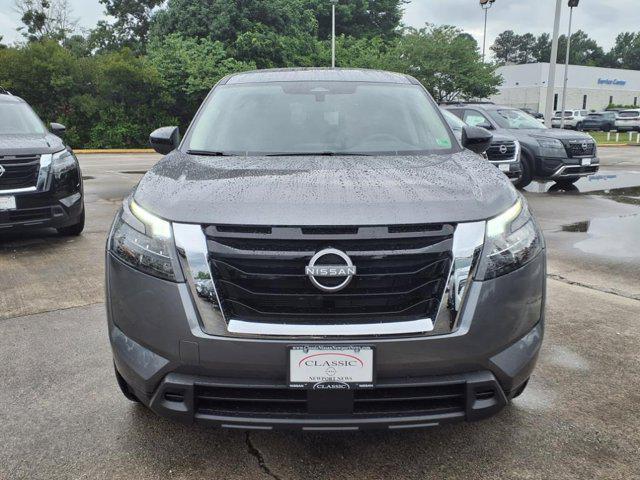 new 2025 Nissan Pathfinder car, priced at $36,221