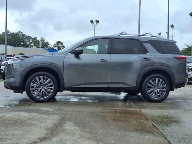 new 2025 Nissan Pathfinder car, priced at $43,599