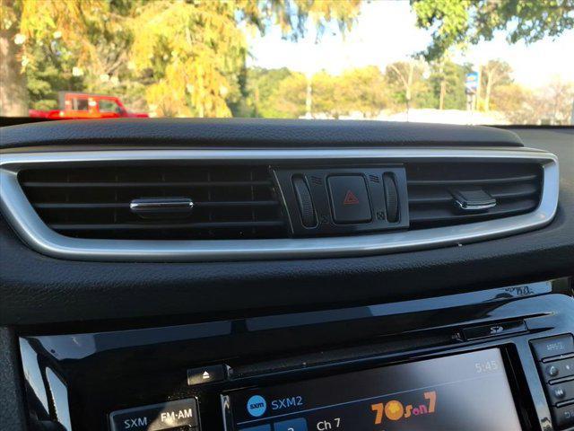 used 2015 Nissan Rogue car, priced at $13,962