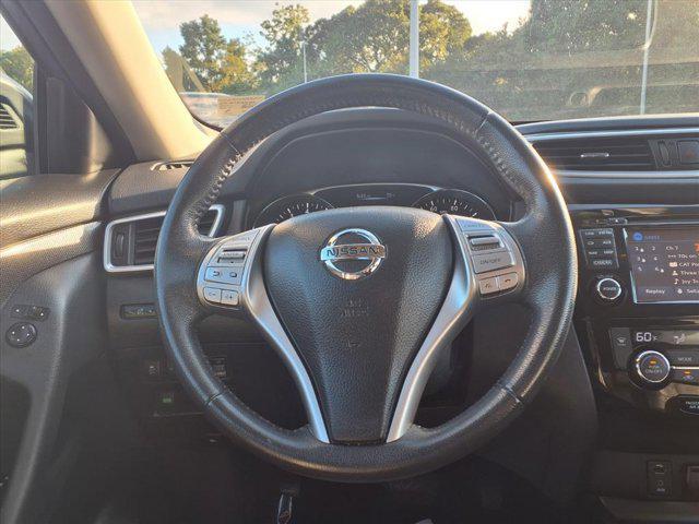 used 2015 Nissan Rogue car, priced at $13,962
