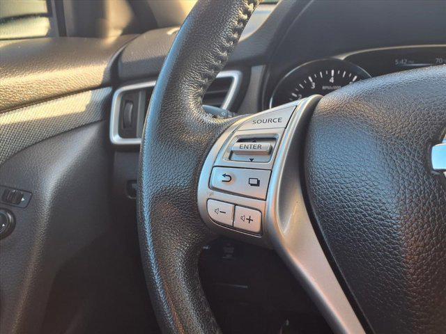 used 2015 Nissan Rogue car, priced at $13,962