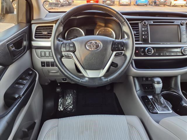 used 2019 Toyota Highlander car, priced at $20,686