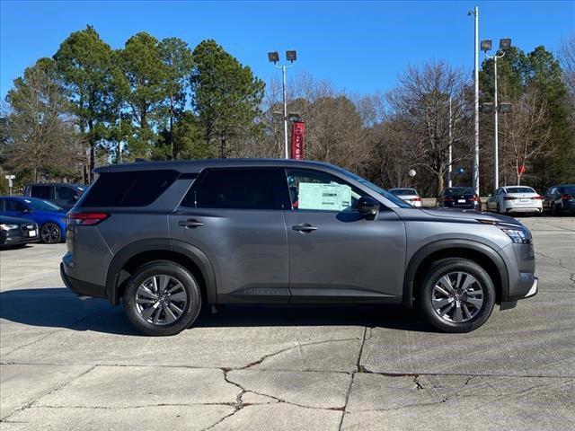 new 2025 Nissan Pathfinder car, priced at $39,010