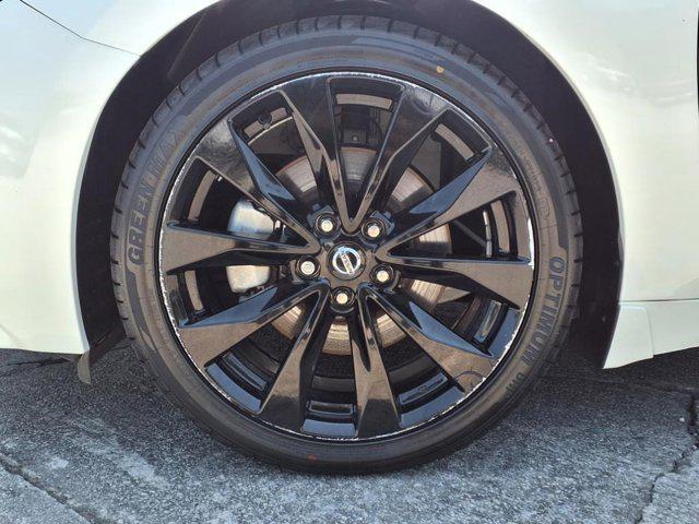 used 2022 Nissan Maxima car, priced at $28,452