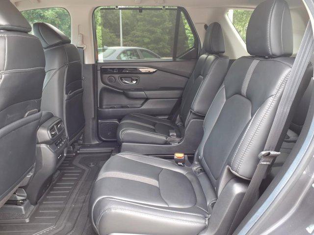 used 2025 Honda Pilot car, priced at $46,995