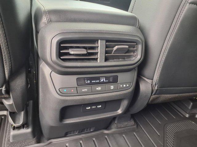 used 2025 Honda Pilot car, priced at $46,995
