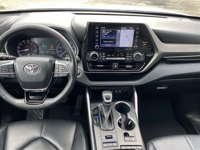 used 2021 Toyota Highlander car, priced at $27,714