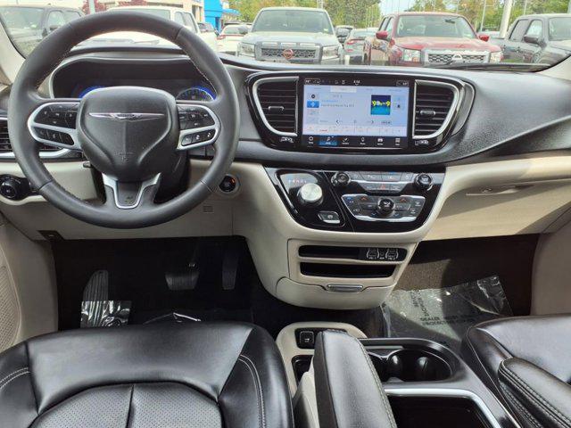 used 2023 Chrysler Pacifica car, priced at $22,967