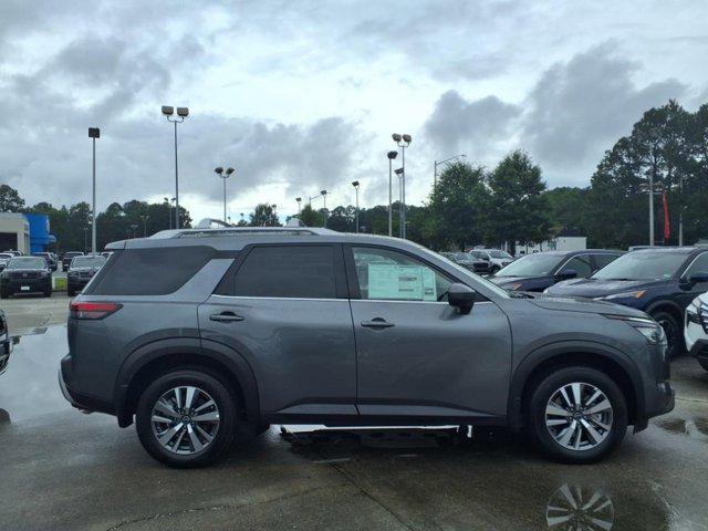 new 2025 Nissan Pathfinder car, priced at $44,417