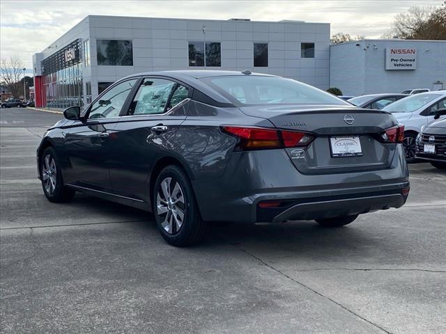 new 2025 Nissan Altima car, priced at $27,140