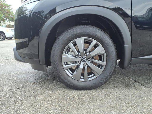 new 2025 Nissan Pathfinder car, priced at $42,765